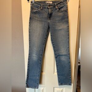 Levi's Mid Rise Fitted Skinny Jeans Sz 8